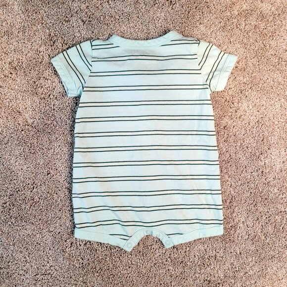 Like New! Carter's Baby Romper- Size 3-6 month - Picture 2 of 3